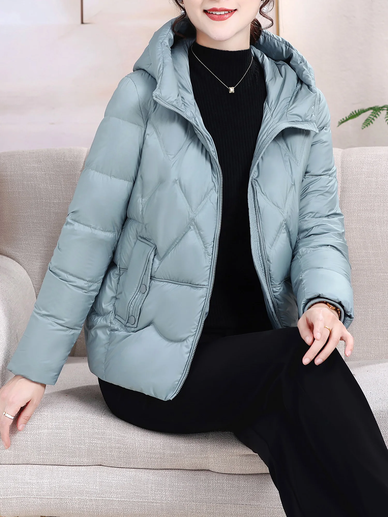 Mom's oversized loose and warm hooded jacket for women's 2024 autumn and winter clothing, new casual and fashionable lightweight