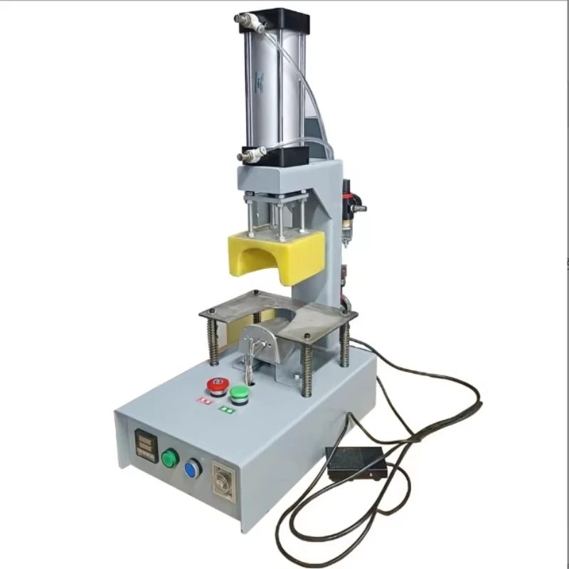 A new type of pneumatic single-head press with bearings and motor core components for hot-melt plastic molding in footwear