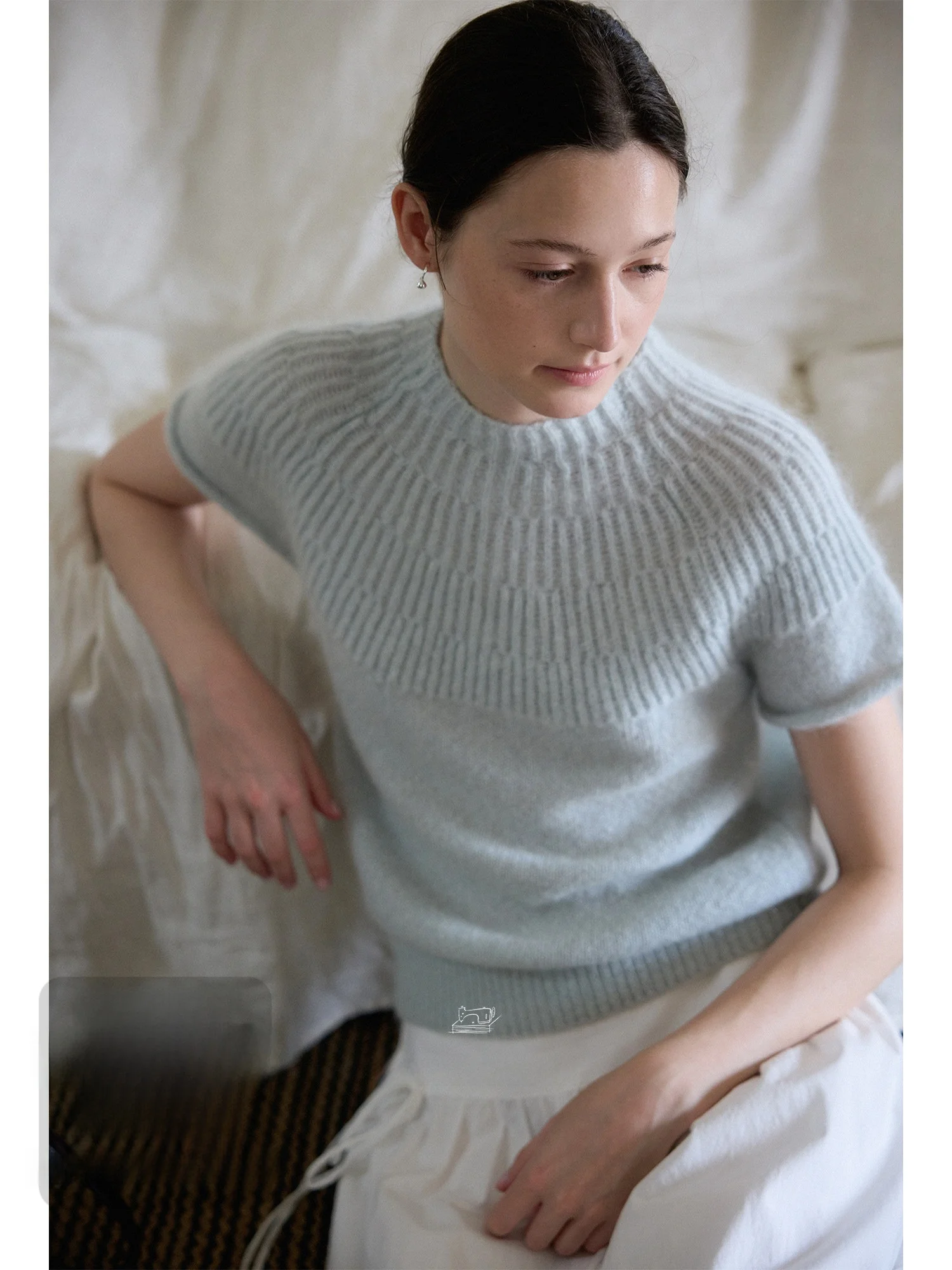 

Женский повседневный топ Nice People 2025AW из воздушного трикотажа с коротким рукавом, комфортный, средней мягкости, с круглым вырезом