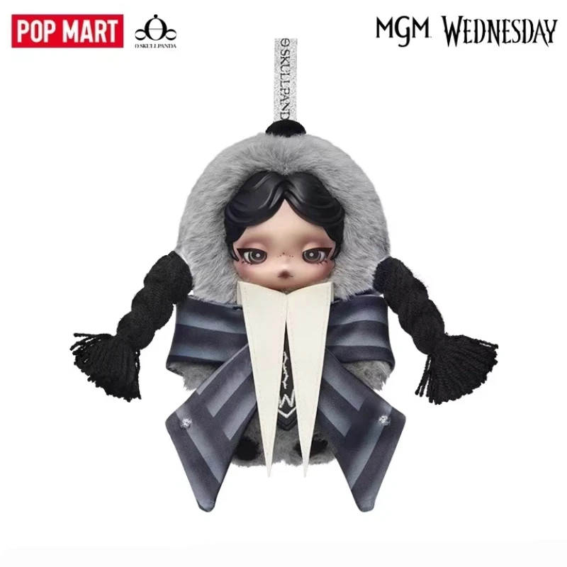 

Официальный плюшевый брелок-подвеска Pop Mart Skullpanda Wednesday в формате школьной формы, мультяшный подарок для мальчиков и девочек