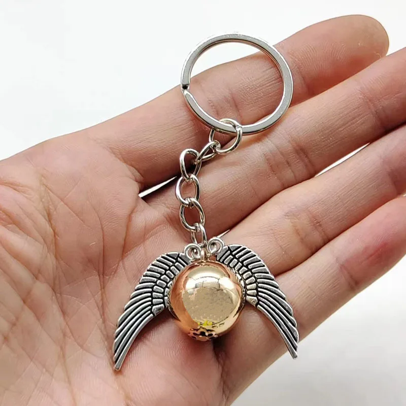 Golden Snitch Harries Keychain Badge Potters Figure Key Chain Necklace Fashion Pins Brooches Chestpin Cosplay Cute Car Keychains