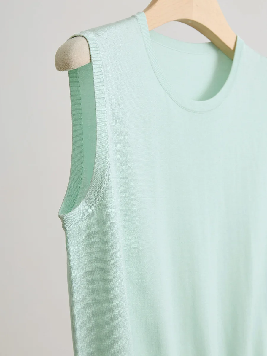 

MadBlack-80%Silk 20%Cotton Elegant Vest, O Neck Sleeveless, Women Basic Temperament Thin Knit Tank Top, 2026 Summer New T64144CC