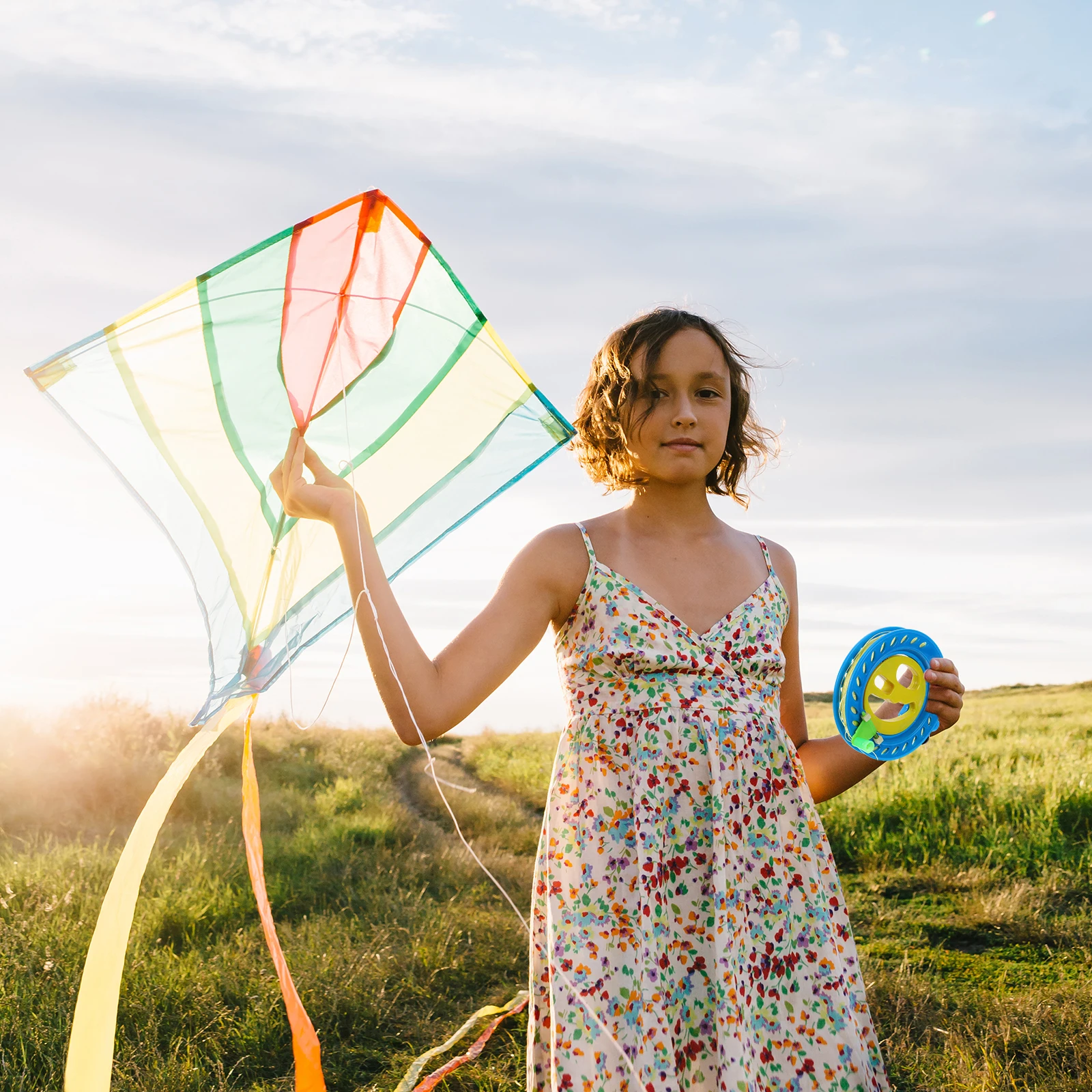 

1PC Plastic Kite Line Wheel Kite Wheel Winder Practical Kite Accessories Portable Kite Winding Wheel (Colored Crystal Steel Bead