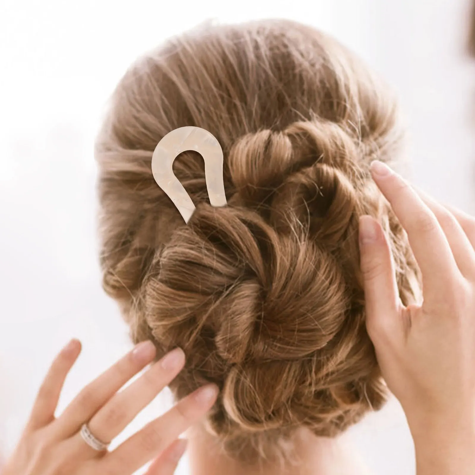 

2Pcs Stylish French Hair Pins for Women and Teen U Shaped Chignon Clips Long Hair Holders Fashion Accessories