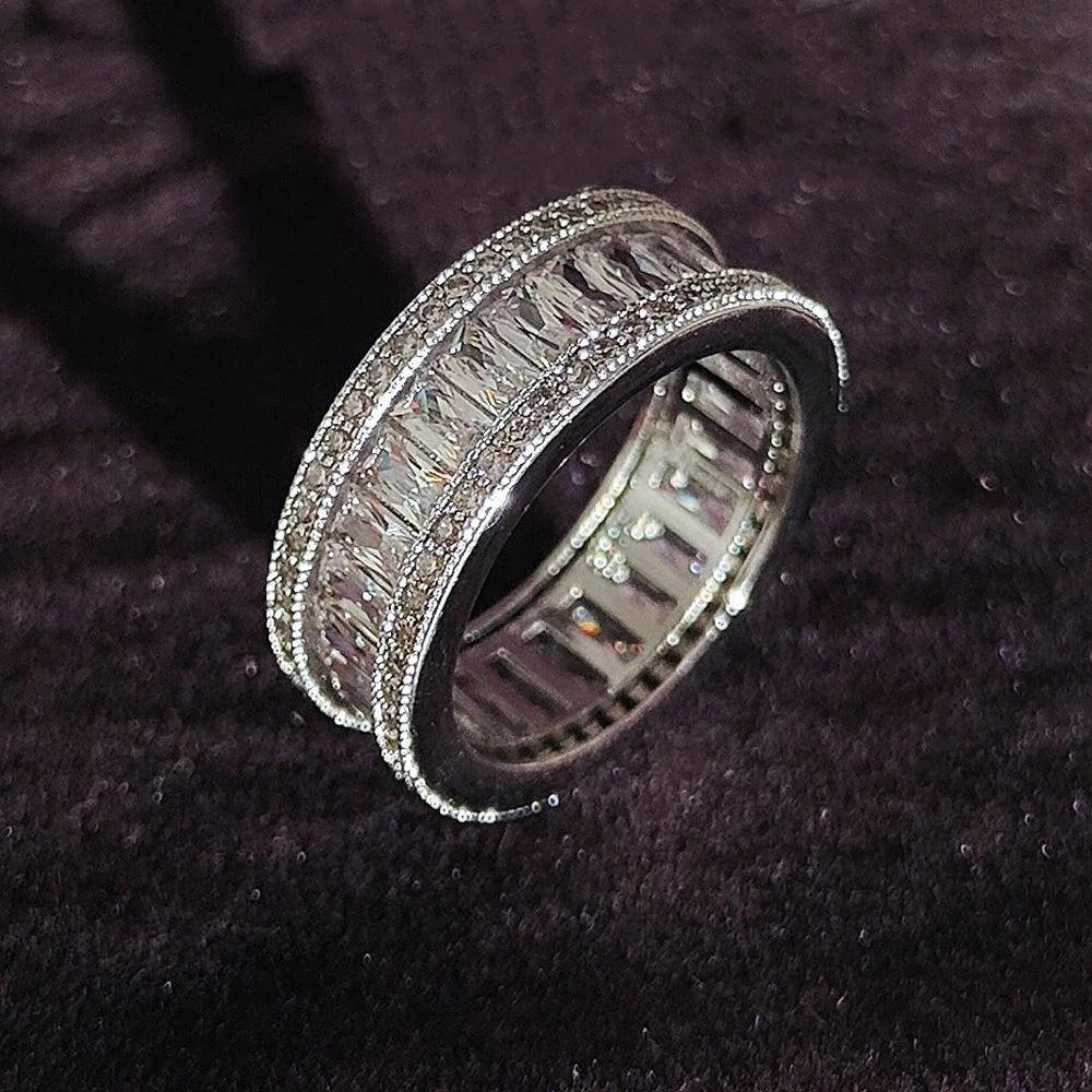 

Retro Ladies Zircon Ring Gold Plated Silver Diamond Hand Jewelry Fashionable Accessory Elegant Ring Design