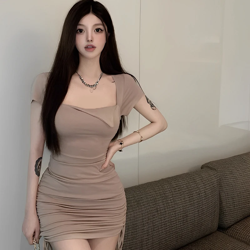 女性のセクシーなスクエアネックデザイン巾着プリーツラップサマーショートドレス