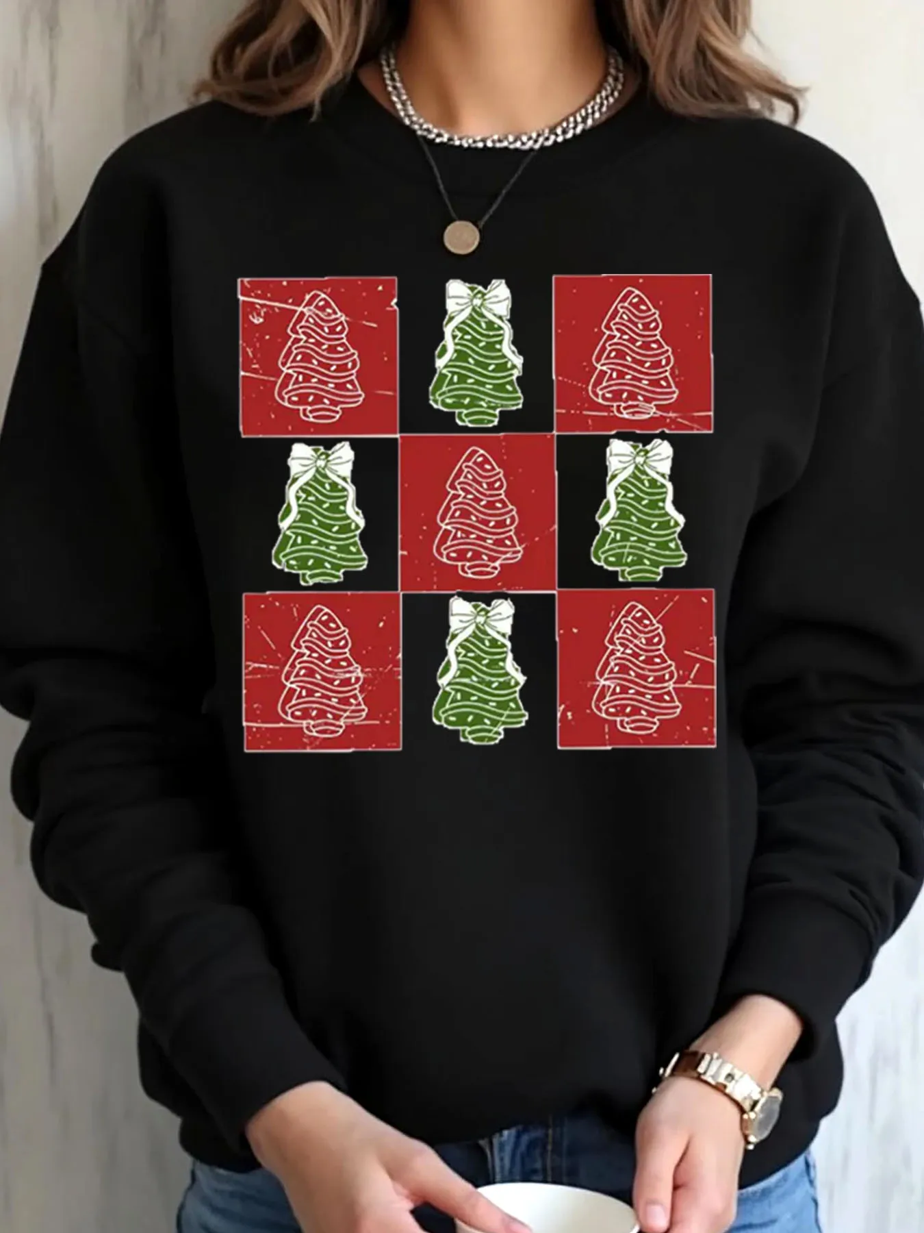 Übergroßes Damen-Sweatshirt mit Weihnachtsbaummuster und Aufdruck für den Außenbereich