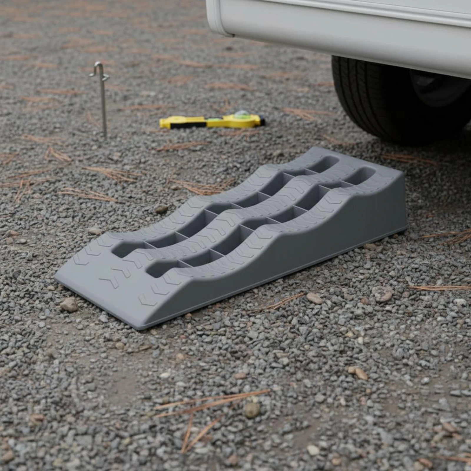 2 Pieces RV Wheel Chock Ramp 3-Step Design Recreational Vehicle Tire Leveling Ramp Wave Tire Block Anti-Slip Surface Vehicle Aid