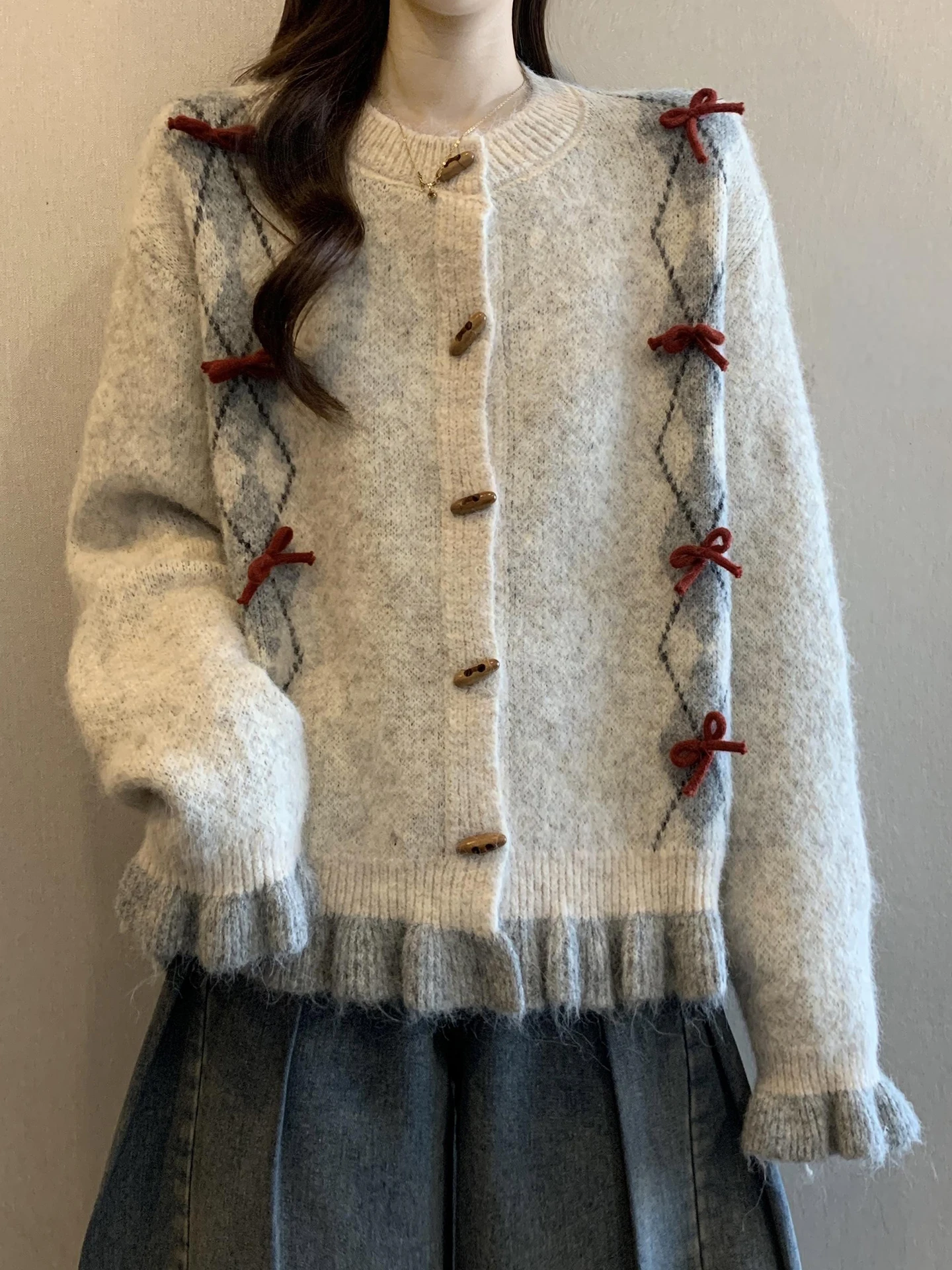 

Вязаный кардиган Ele для женщин: осенне-зимняя верхняя одежда с вышивкой узлами, теплый, мягкий, для повседневной носки, подходит для подростков