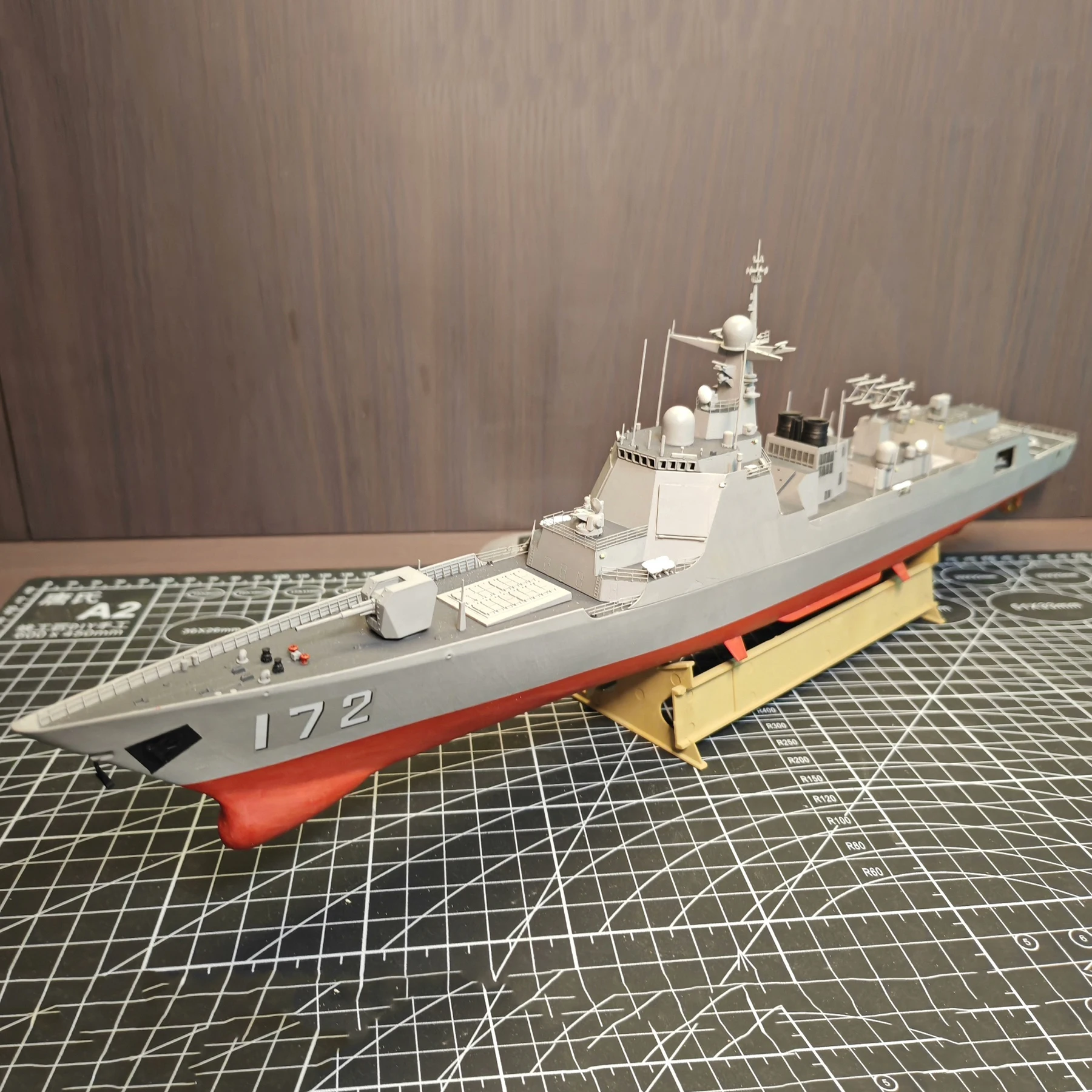 

1/350 RC Лодка 47 см Моделирование 052D Разрушитель Лодка с дистанционным управлением Полностью водонепроницаемая структура RC Лодка Модель RTR Игрушка для взрослых