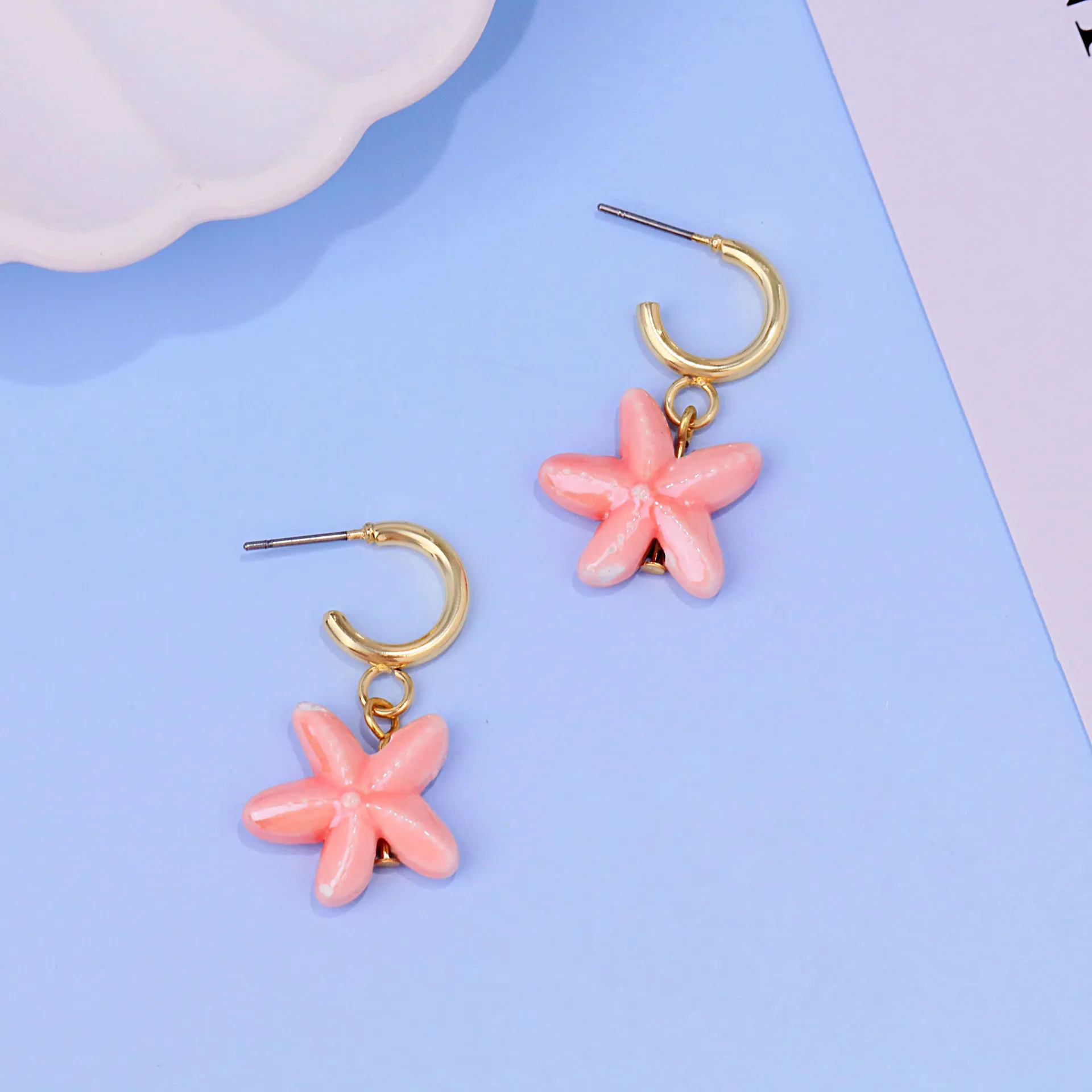 Vintage Summer Metal Star Shell Earrings for Women Geometric Piercing Earrings Ocean Beach Party Jewelry Gift