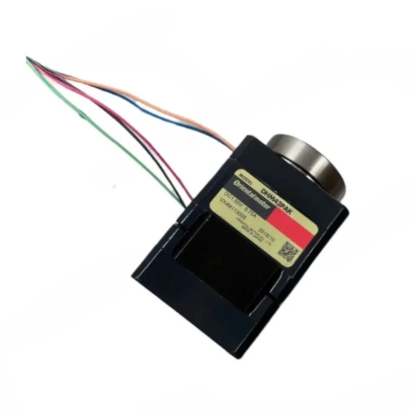 

Поворотный индексный блок шагового двигателя с полым валом, размер NEMA17 DHM42PAK