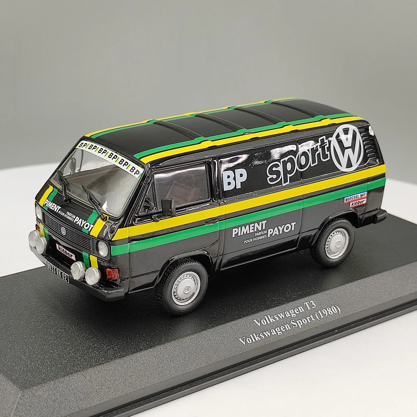 Diecast 1:43 Scale VW T3 1980 Racing Service Truck Alloy Car Model
