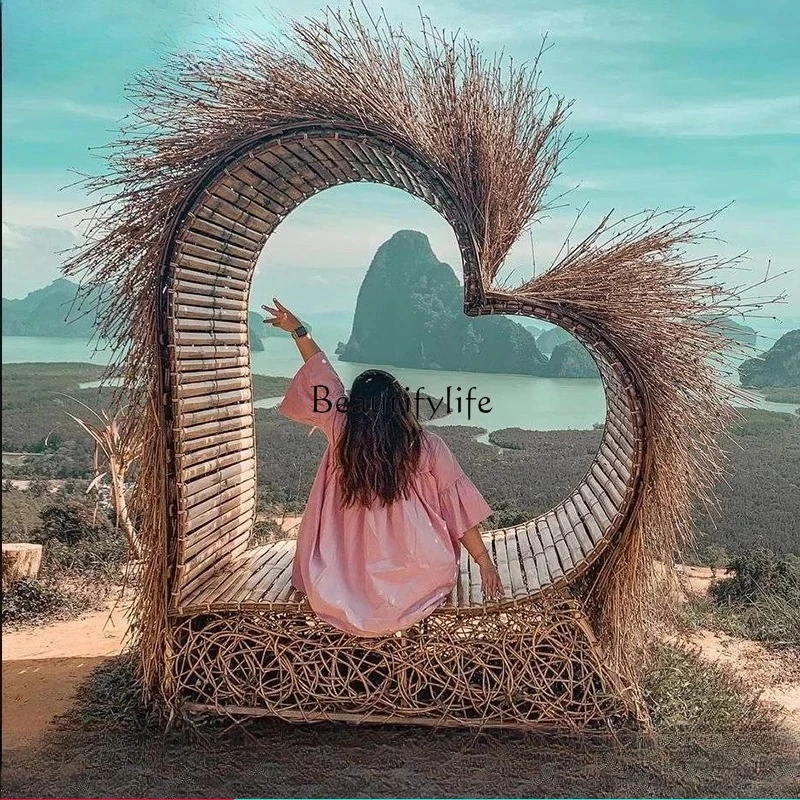

Outdoor large love swing chair