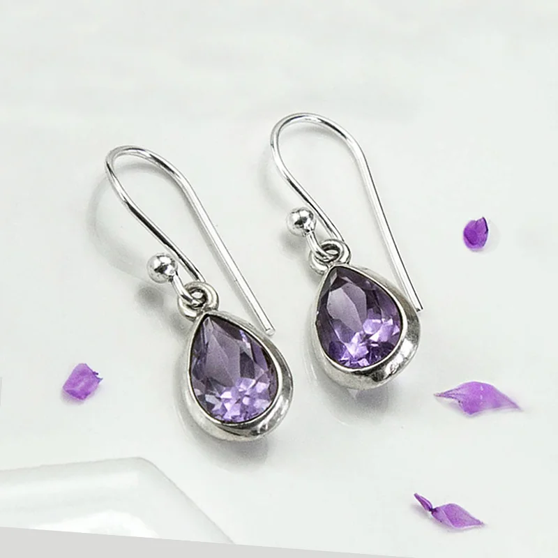 Huitan Birne Lila Kubikzircon Ohrringe für Frauen Einfache Elegante Charmante Ohrringe Hochzeit Täglich Tragen Temperament Dame Schmuck
