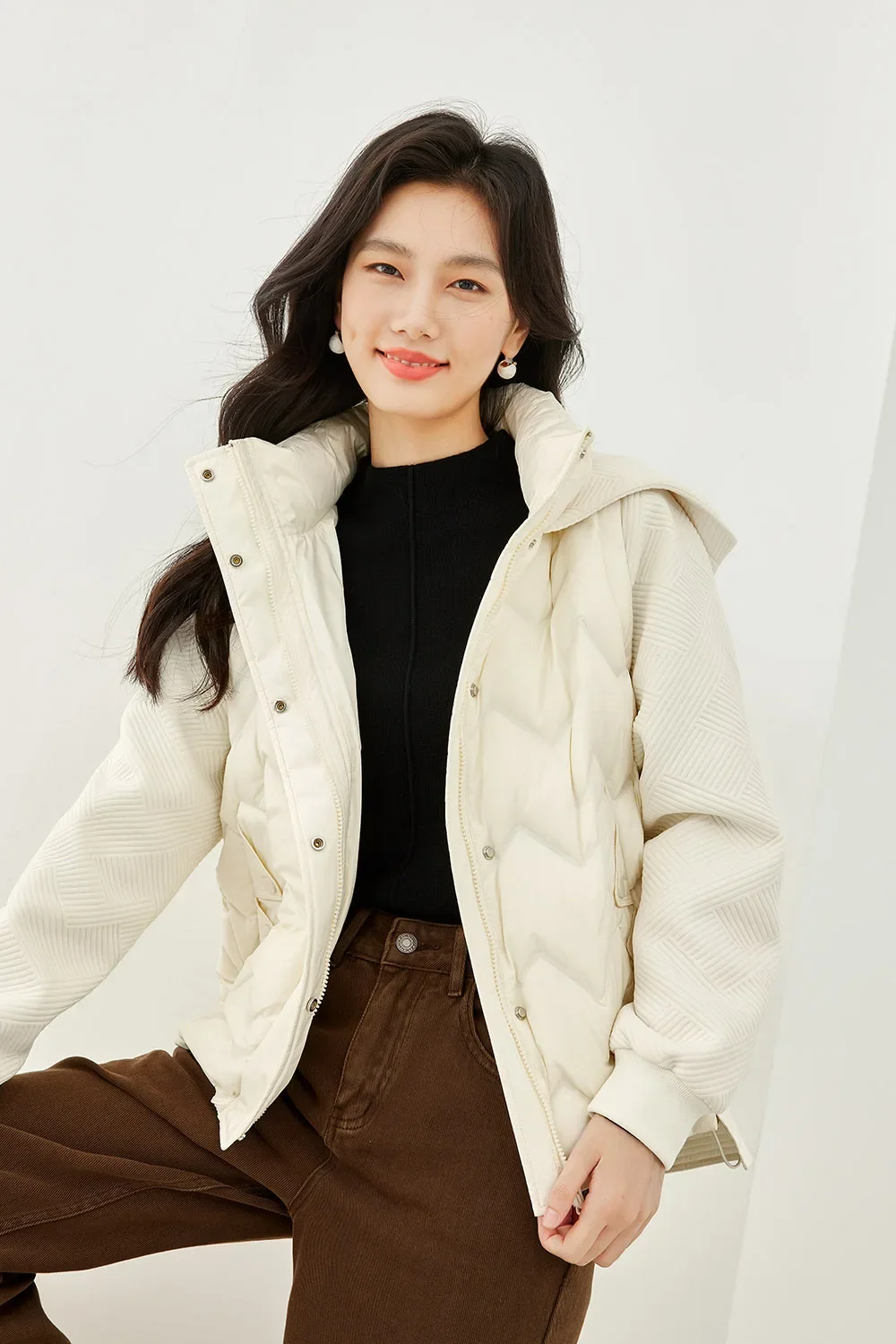 VIMLY Women Winter Simple Short Spliced Turtleneck Down Coats With White Duck Down Ultra Thickened Warm Windproof Jacket 50633