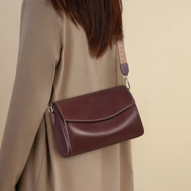 

Genuine leather square bag for women 2025 new fashionable crossbody bag high-end large capacity single-shoulder pillow bag