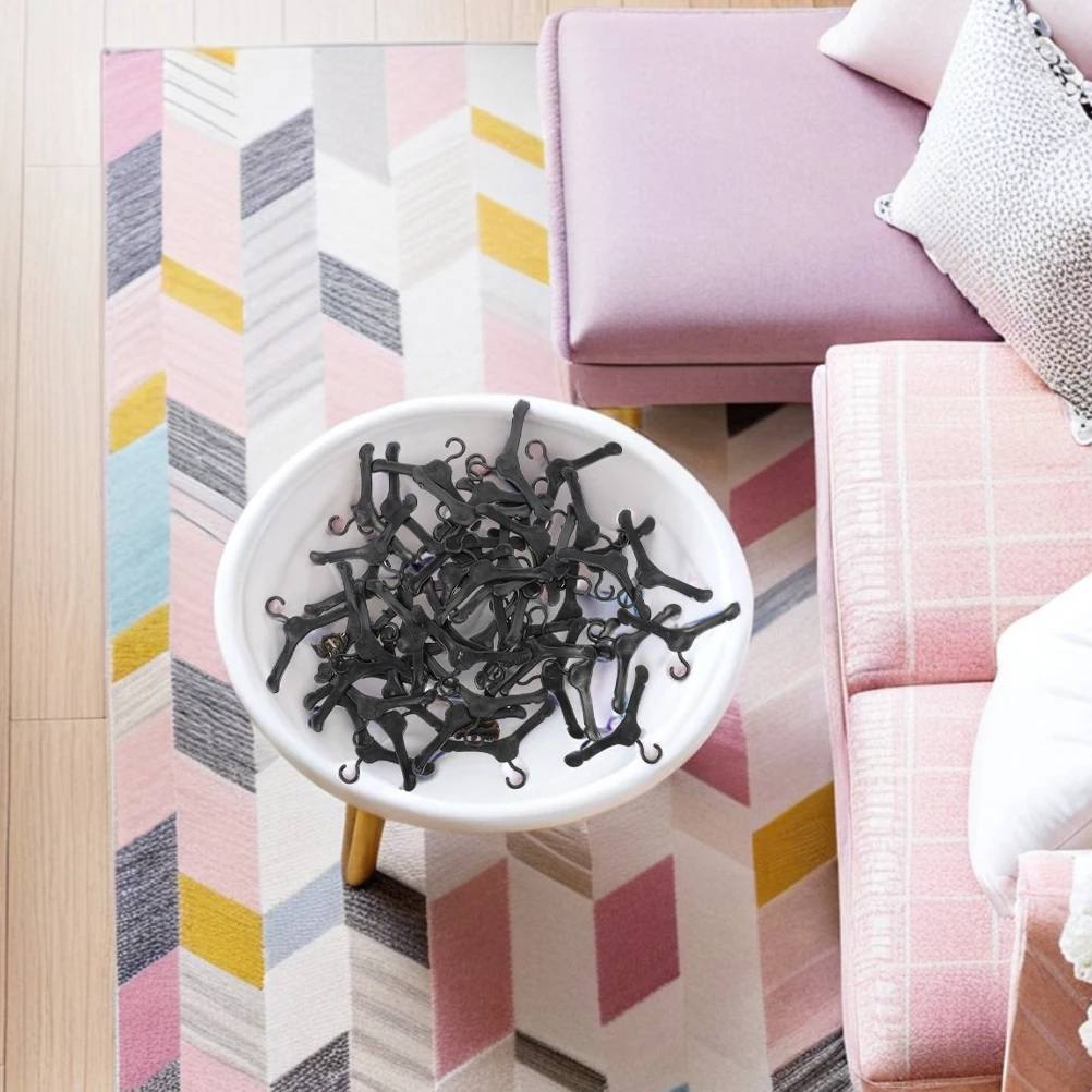 

100pcs Mini Clothes Hanger: Plastic Clothes Rack Miniature Wardrobe Organizer For Dollhouse Outfits Storage Small Clothing