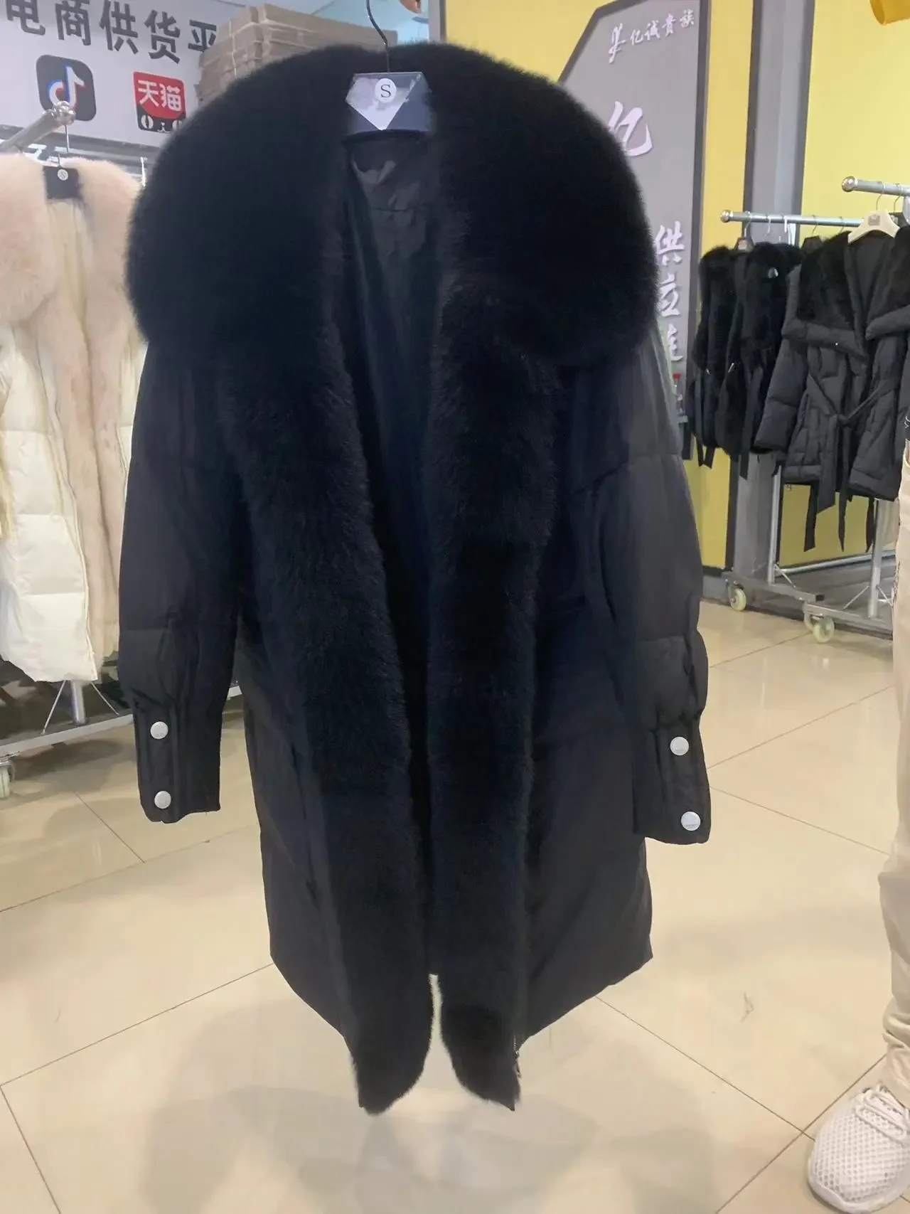 

2024 Winter Coat for Women 90% Goose Down Long Jacket with Large Real Fox Fur Collar Detachable Woman Overcoat