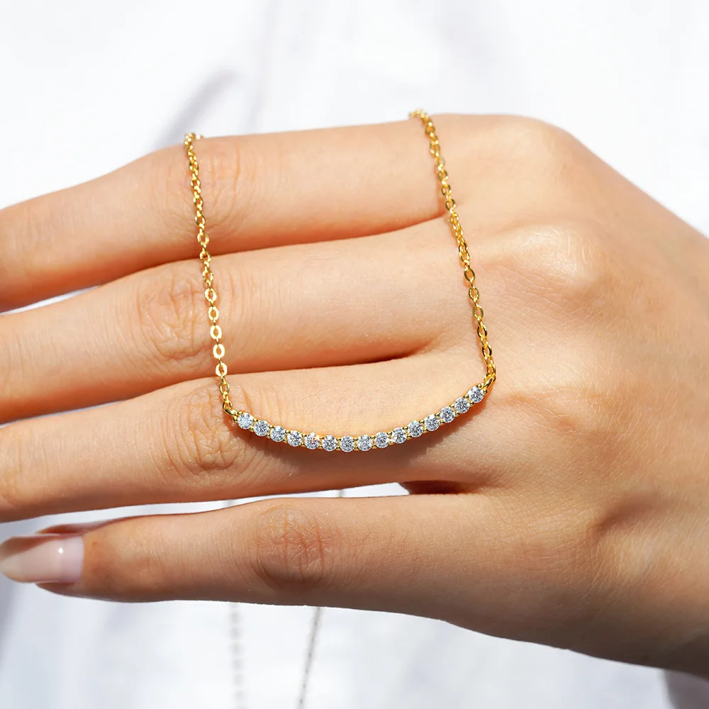 

Luxury 100% Real 18k Gold Women's Diamond Pendant 1 karat Moissanite Necklace Smile Necklace Clavicle Chain
