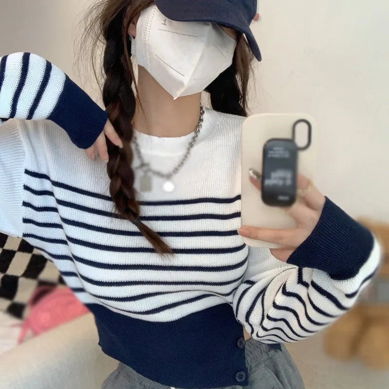 Female Stripe Knitted Color Contrast Short Sweater Women's Sweater Casual Preppy Style Elegant Long Sleeves Tops