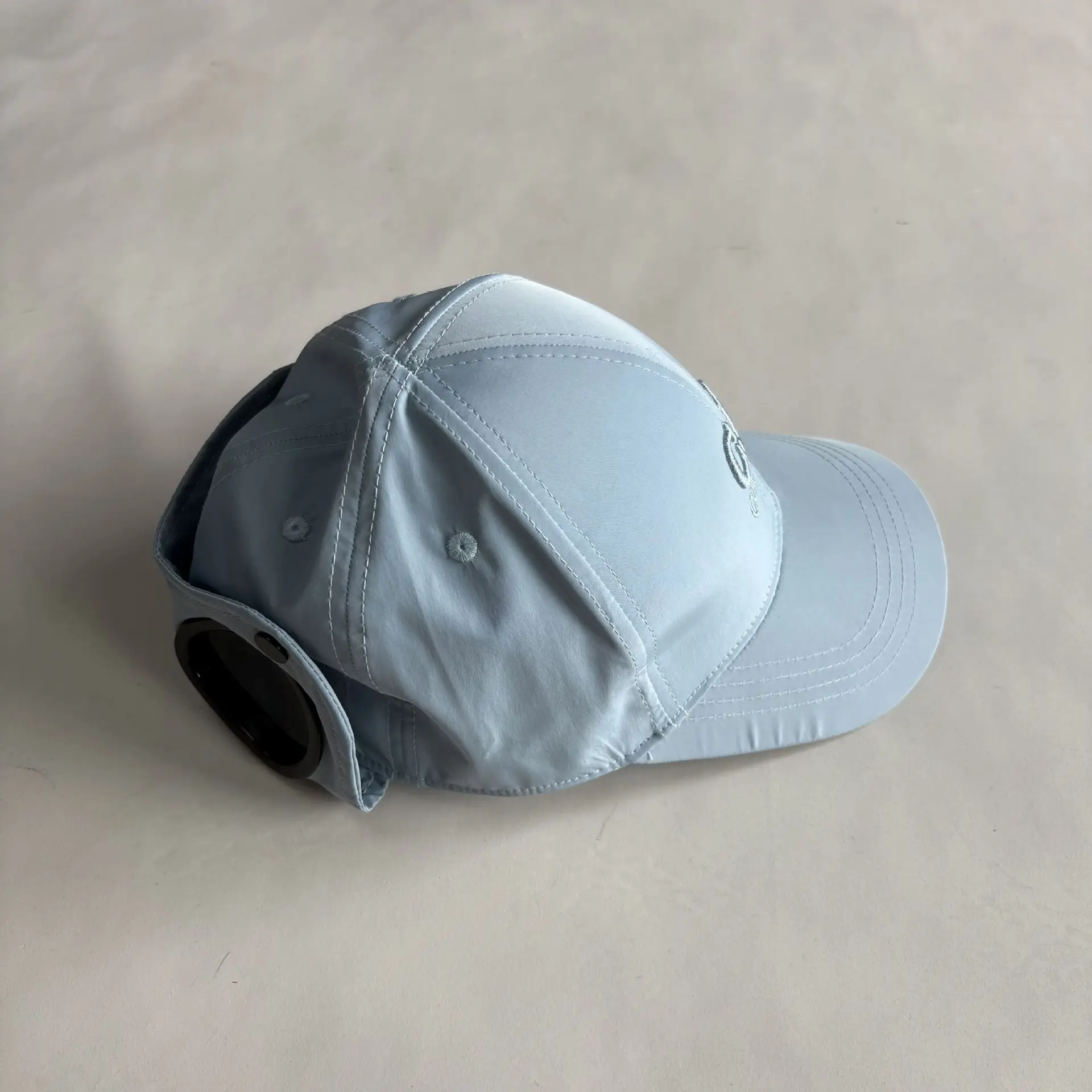 新しいcpアイグラスレンズ付きユニセックスアウトドアファッションナイロン刺繍野球帽カジュアルスポーツダックビルハットラウンドトップワイドブリムハット