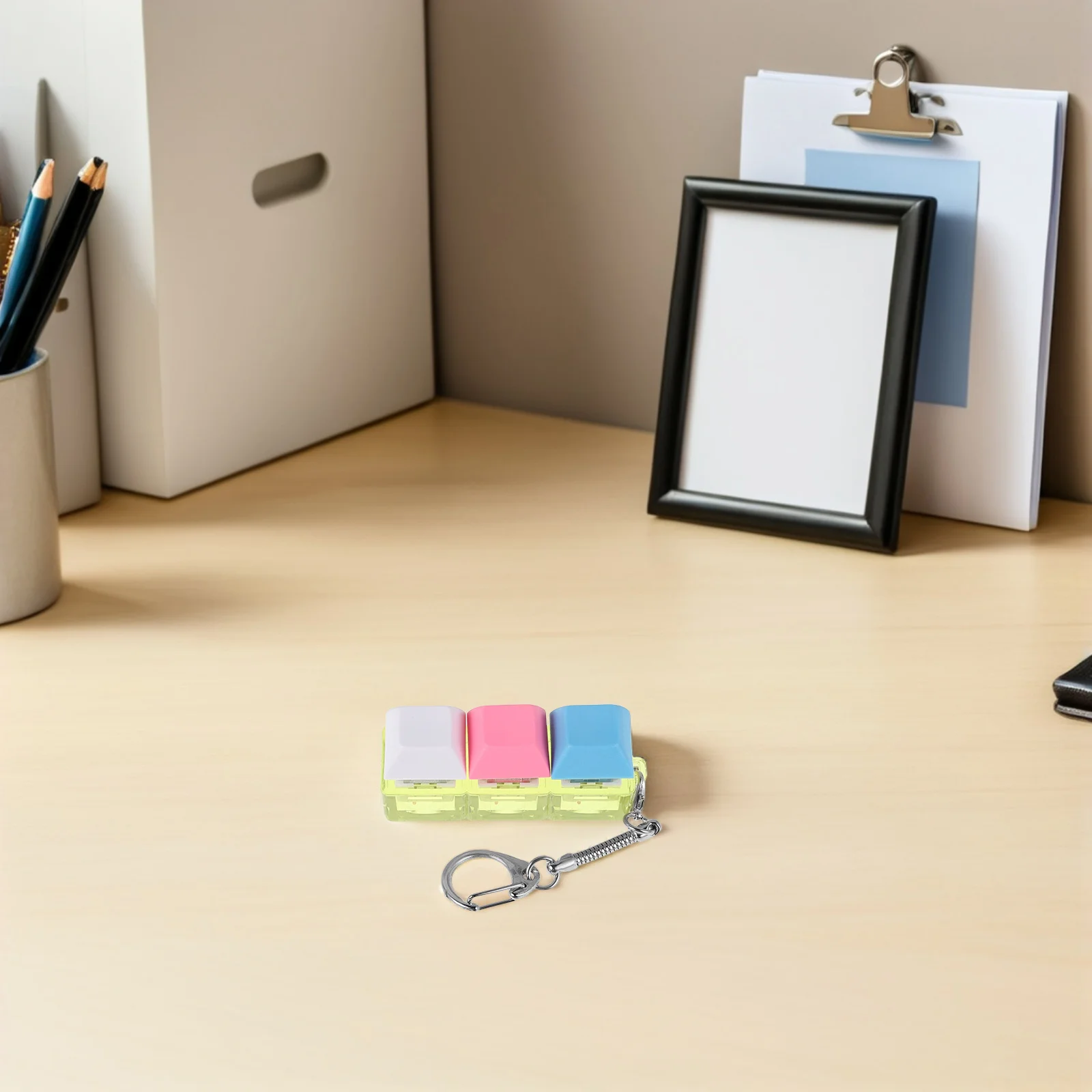 Portachiavi con tastiera Trasparente Click Sound Led Fidget Sollievo dallo stress Borsa sensoriale Decor Ciondolo - Regalo di gioco di puzzle