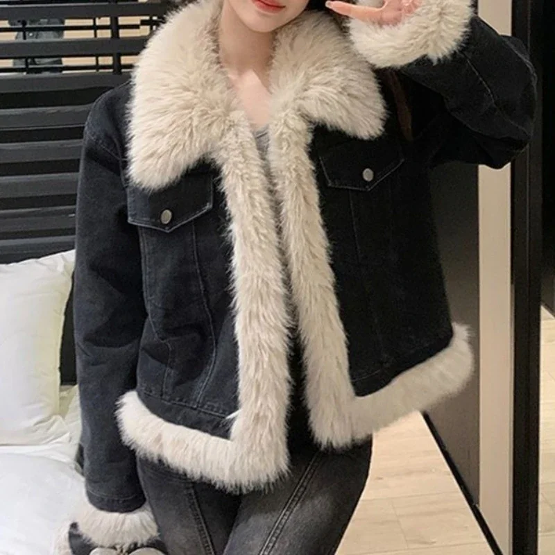 

Черная короткая джинсовая куртка женская, новинка зимы 2025 года, бархатное утолщенное маленькое пальто на хлопковой подкладке