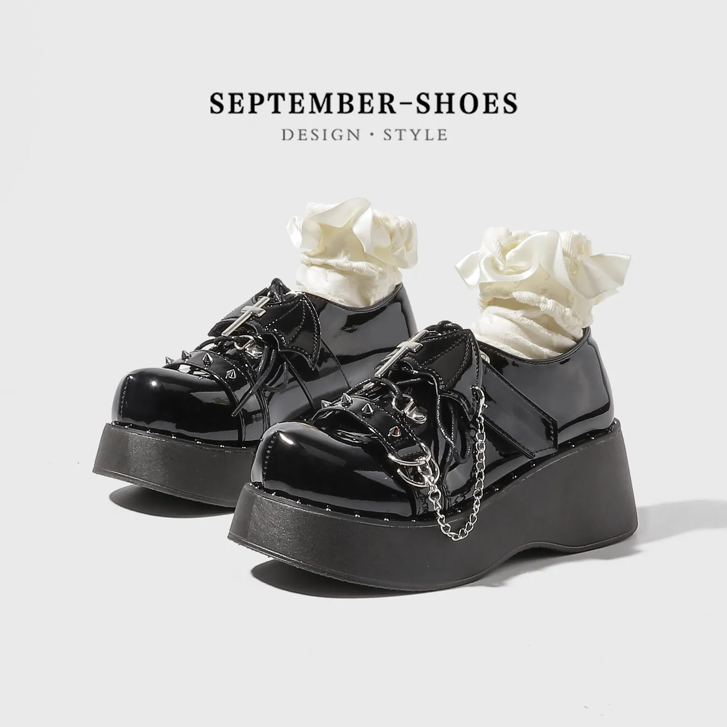 Gothic Y2k Platform Shoes Chain Rivet Decor Wedge Thick Sole Punk Lolita Cosplay Increase Height Black Patent Leather Shoes