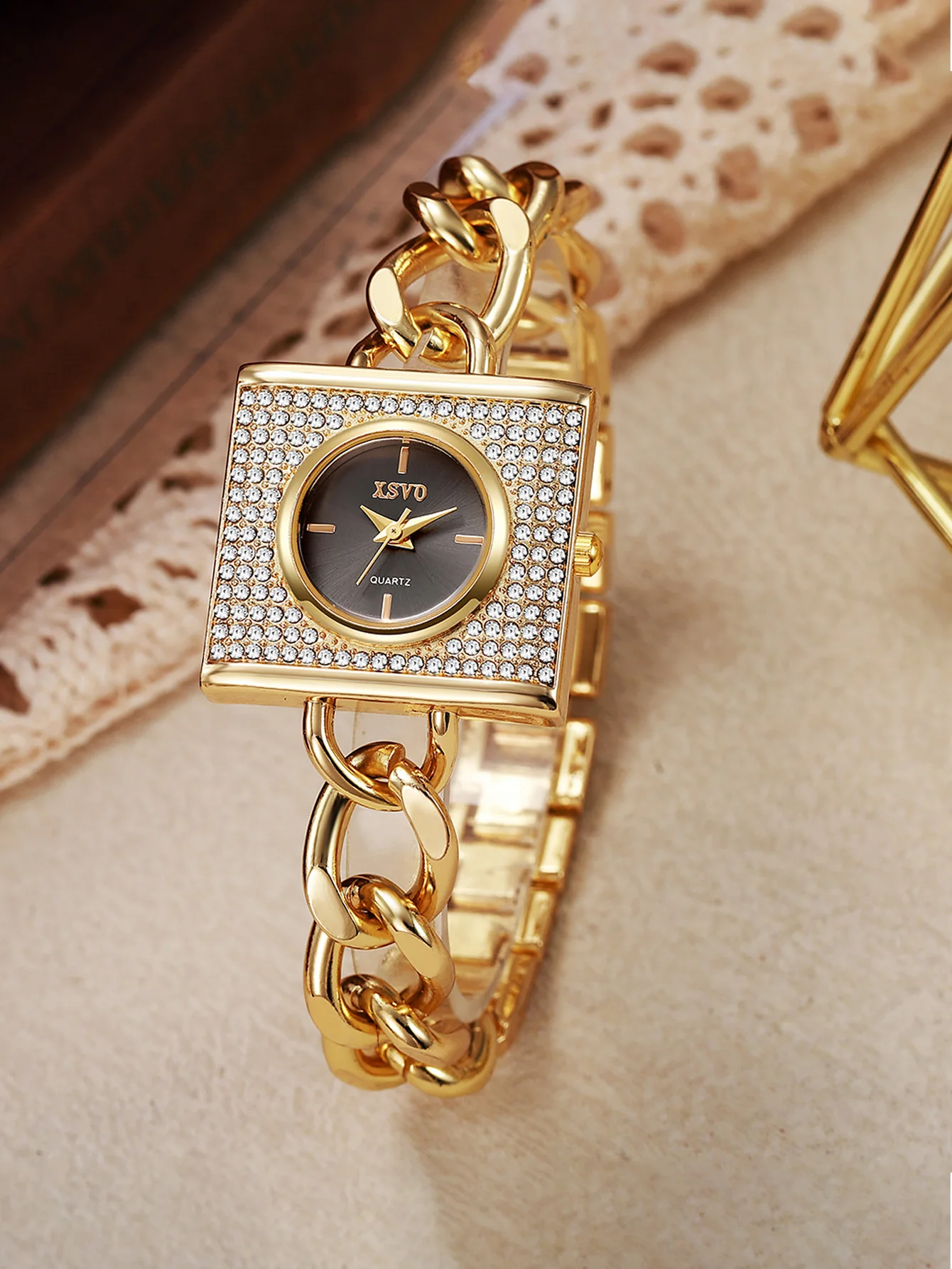 ساعة كوارتز نسائية فاخرة ذات قرص مربع صغير وحزام على شكل سلسلة لهدايا عيد الميلاد والهالوين #1