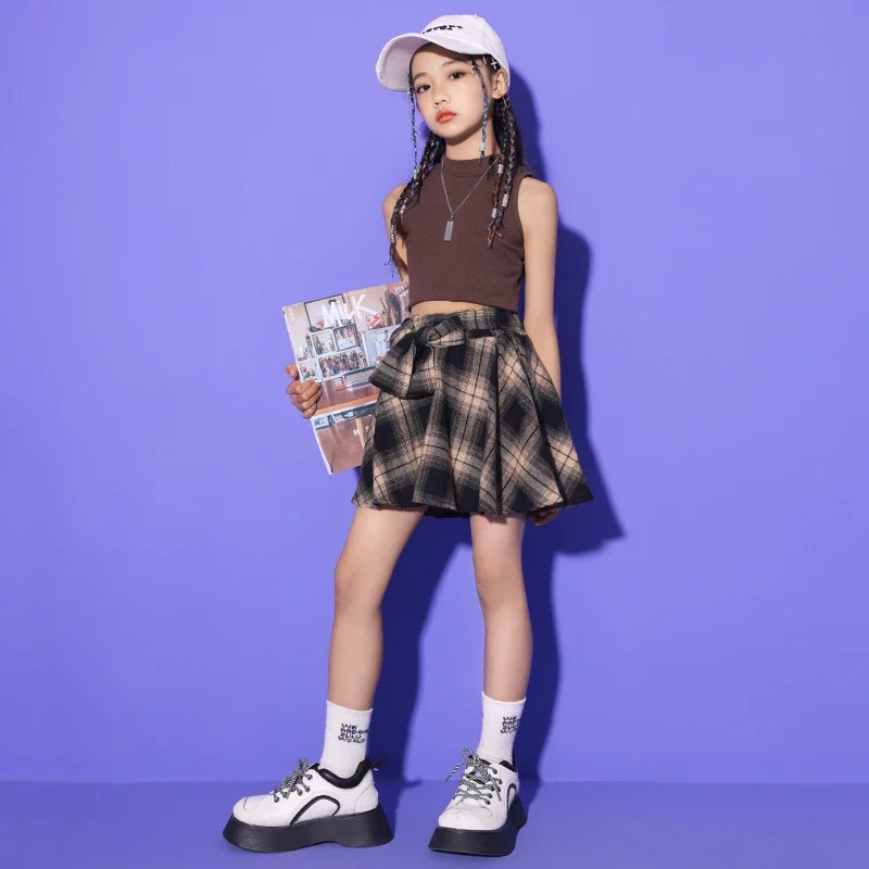 Tenues de rue pour adolescents, vêtements Hip Hop pour enfants, débardeur marron, hauts, jupe à carreaux, short pour filles, Costume de danse Jazz