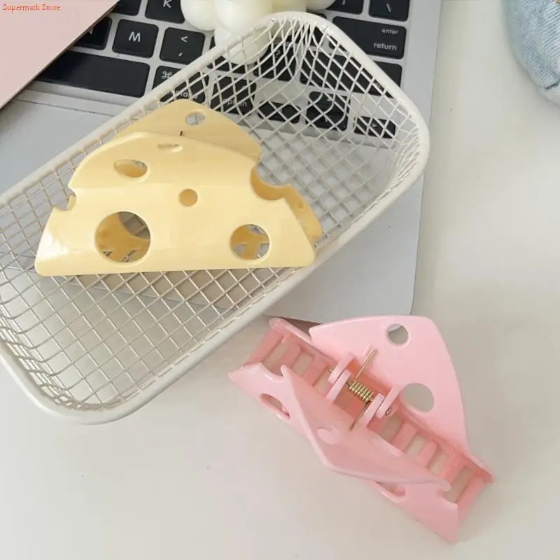 Q5WE Quirky Cheese Themed Hair Claw Lightweight Hairpin For Daily Wear Fashionable Accessory