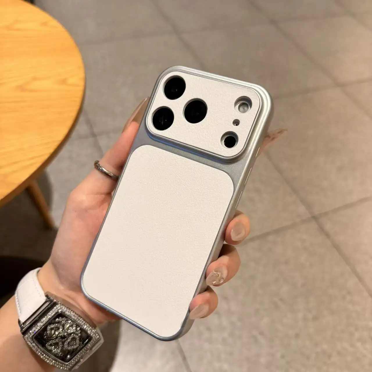 

Simple White Artificial Leather Texture Instantly Change Large Window Phone Cover Case for iPhone 17 16 15 14 13 Pro Max Plus