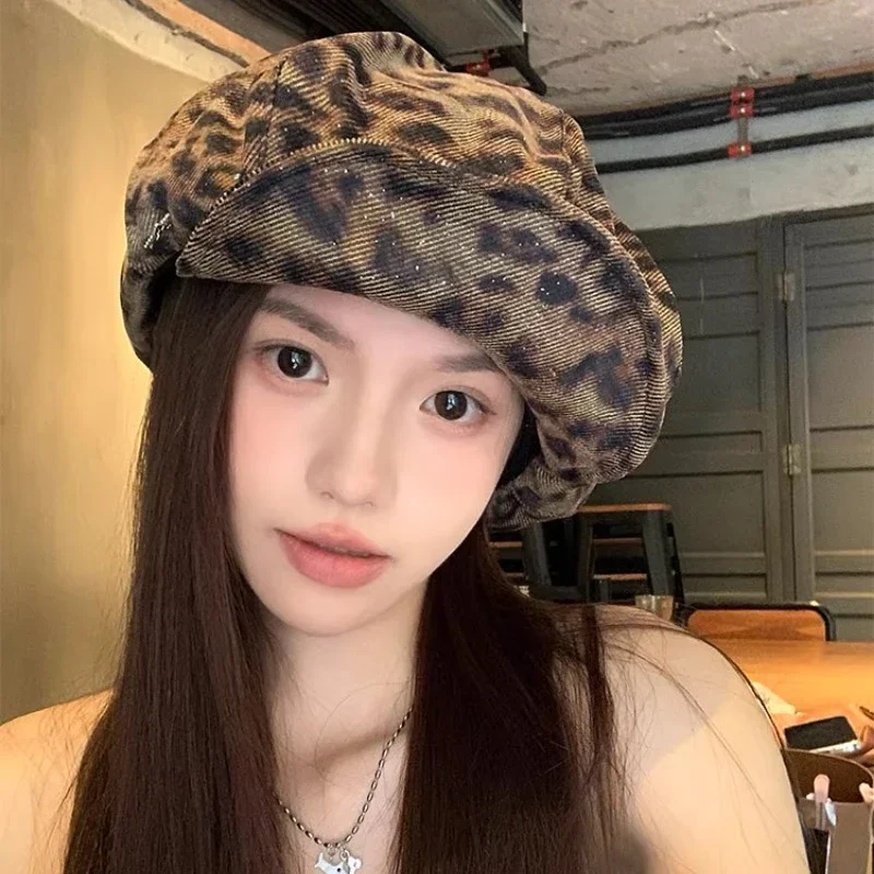 American Y2k Personalized Star Leopard Print Beret Spring and Summer Outdoor Big Head Sunshade Octagonal Newsboy Cap for Women 2