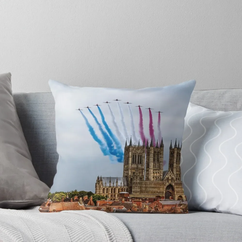 Red Arrows over Lincoln Cathedral Throw Pillow Cushions Home Decor Sofa Covers For Living Room Ornamental Pillow Pillow