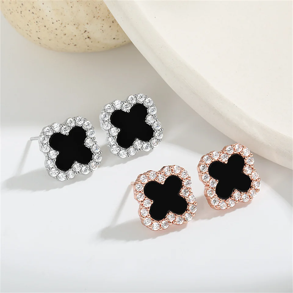 

Black Chalcedony All-match Earrings Classic And Simple Diamond Earrings Fashionable Black Agate Lucky Four-Leaf Clover Earrings