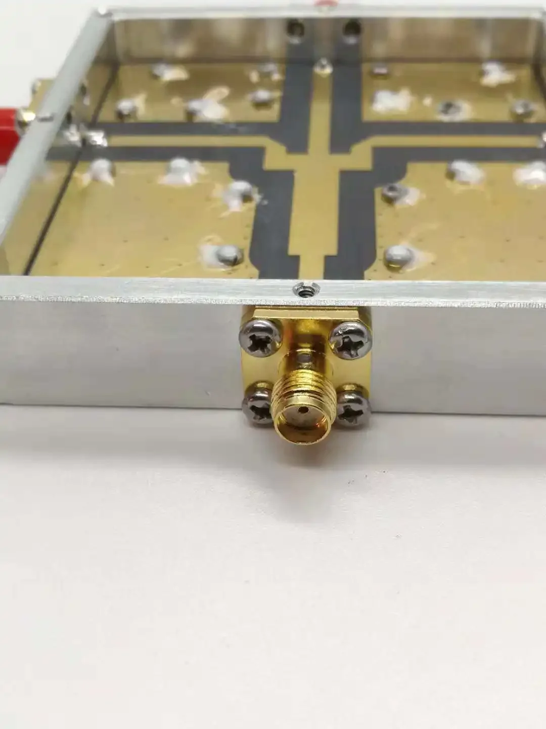 2.4g rf power divider can withstand 40w power 5.8g rf splitter one-to-three power divider splitter