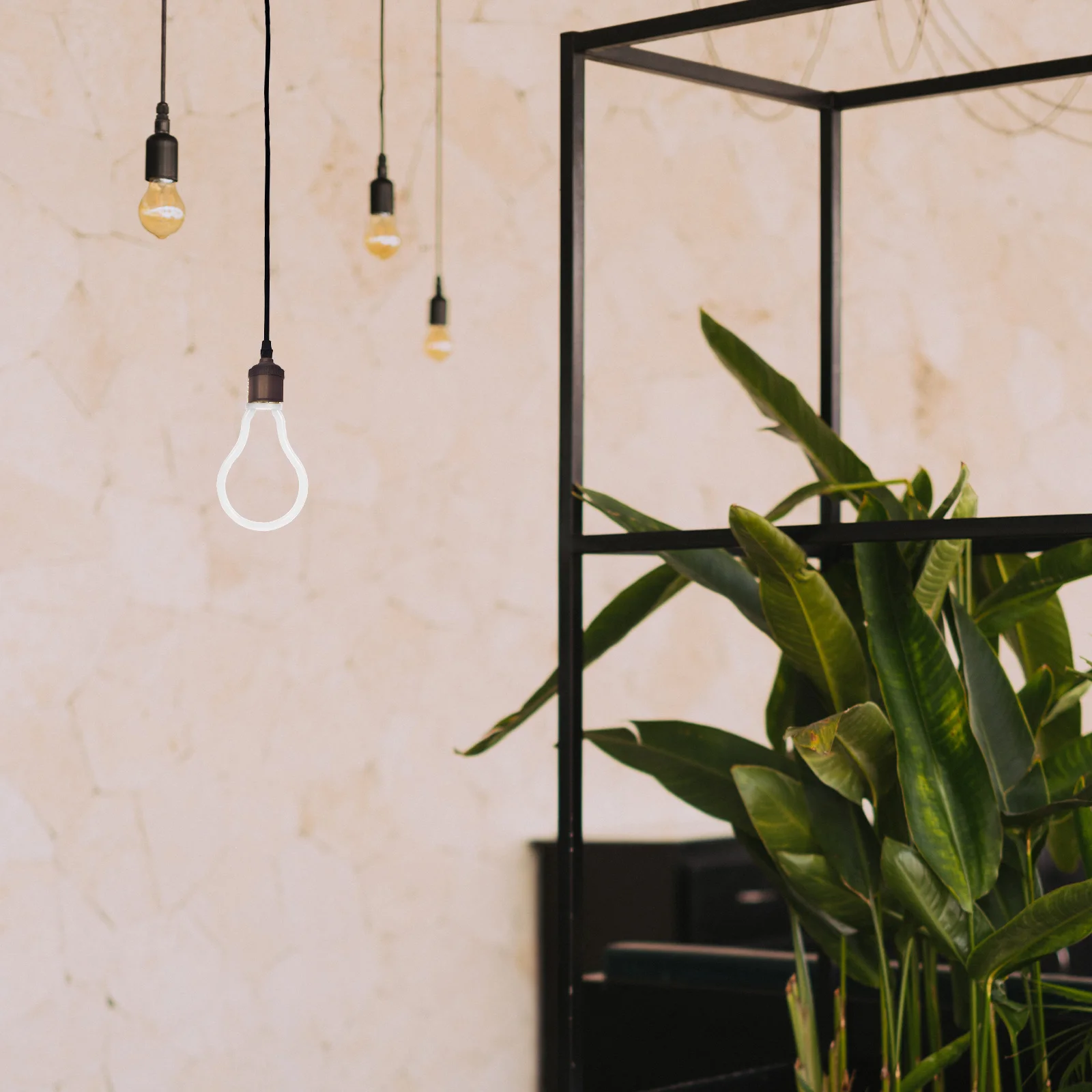 

1pc E27 Screw Base Vintage Led Filament Bulb Retro Style Warm White Light Home Decorative Lighting For Hotel Restaurant Shop