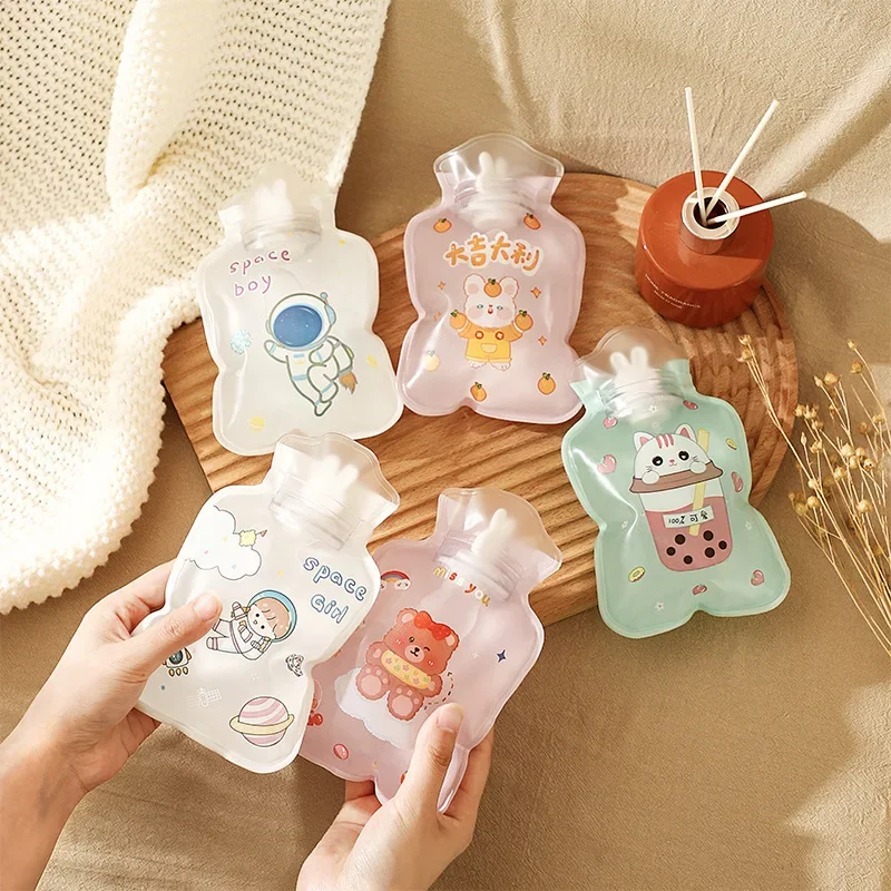 1pcs Portable Safe Hot Water Bag Cute Girl Heart Relaxing Transparent Warm Water Bottle Household Mini PVC Material Hand Warmer