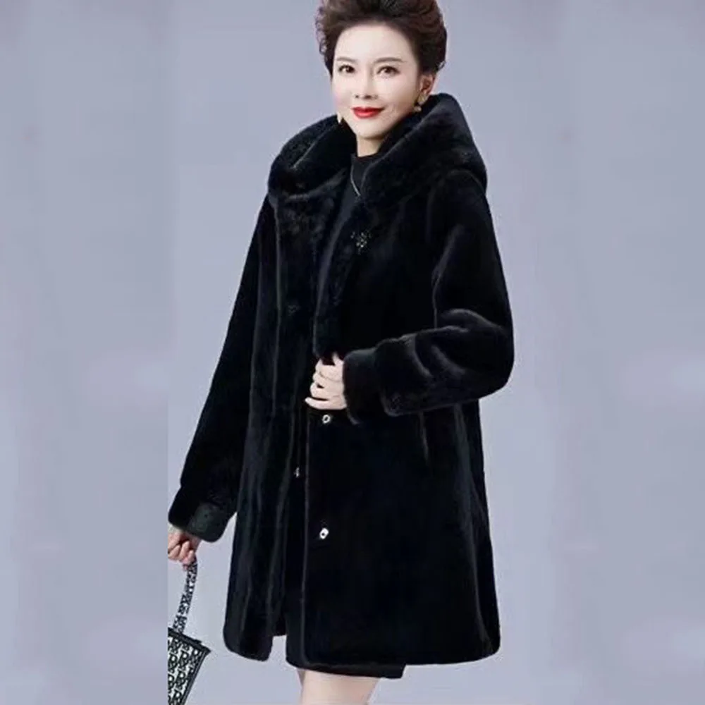 Winter New Lmitation Fur Coat Female Middle-aged And Old-aged All Mink Fur Grass Haining Fashion Long Mink Fur Hooded Coat.