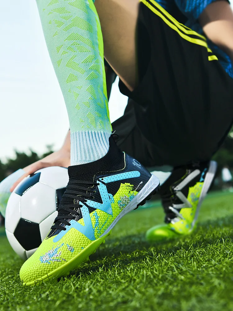 

Multiple colors available,high-top soccer shoes, unisex style,non-slip,wear-resistant,comfortable,breathable. stitching,TF or FG