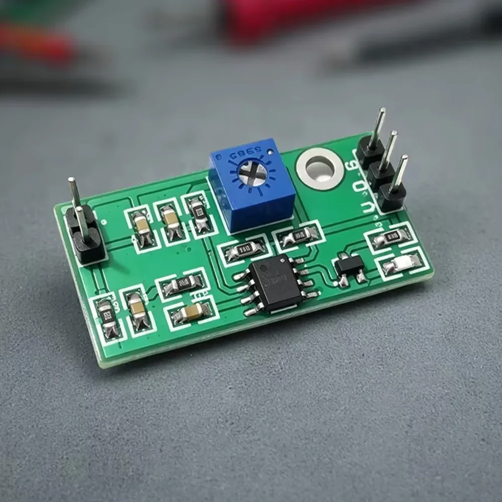 1/5/10pcs Voltage Comparator Module LM393 Adjustable Analog Sensor Control Board High Level Output with LED Indicator DC 3.5-24V