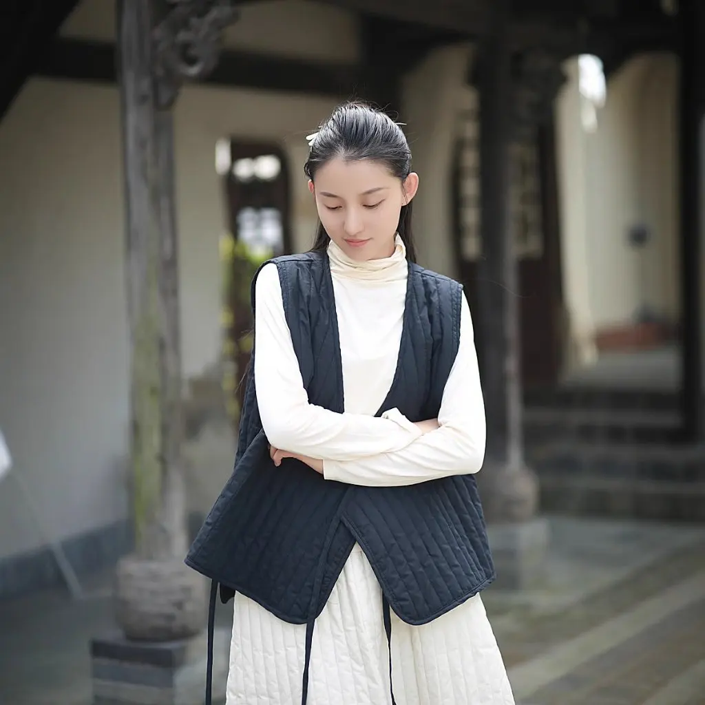 

Artistic Retro High Density Cotton Quilted Vest Women's Warm Light Zen Style Upperwear Fashionable Casual Outerwear