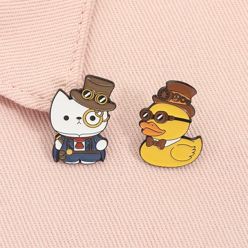 Broches de détective de dessin animé en émail, canard jaune, chat blanc drôle, résolution d'animaux mystère, Badge à revers, bijoux cadeaux pour amis