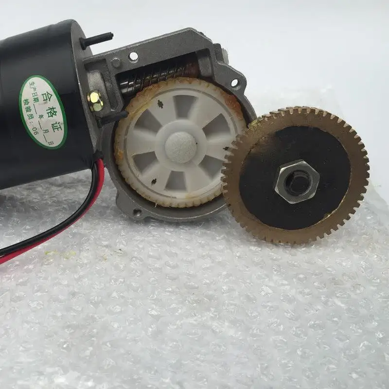 10Rpm-80rpm high power worm gear gear reducer motor 12v garage door motor 60w positive and reverse rotation