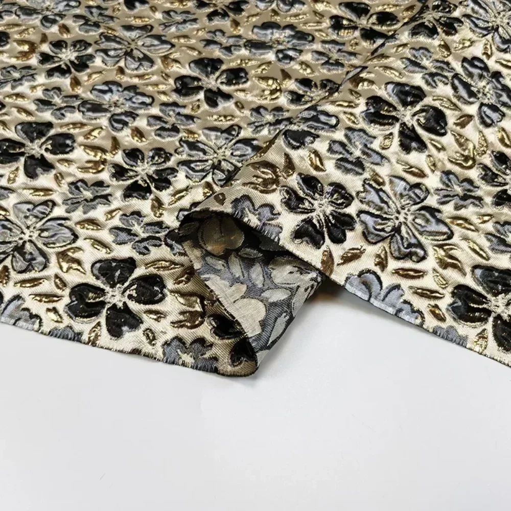 

Brocade Metal Wire Dress Fabric Elegant Yarn Dyed Jacquard Garment Trench Coat Suit Cloth for Diy Sewing By The Meter
