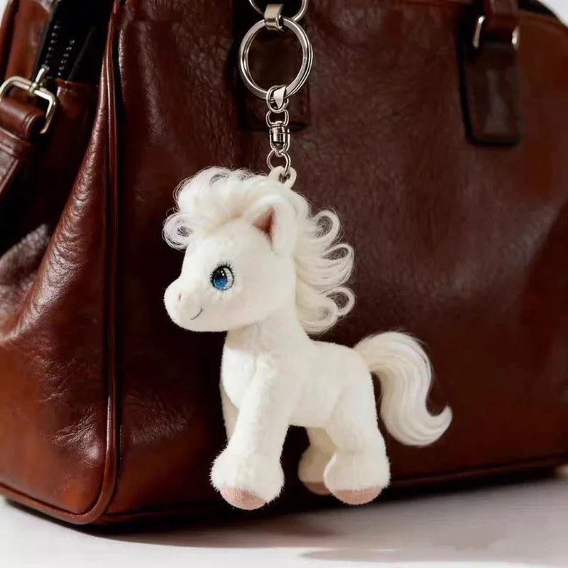 พวงกุญแจตุ๊กตาห้อยกระเป๋าเป้รูปม้าสีขาวน้อยแองเจิล ของขวัญปีใหม่สำหรับเพื่อน