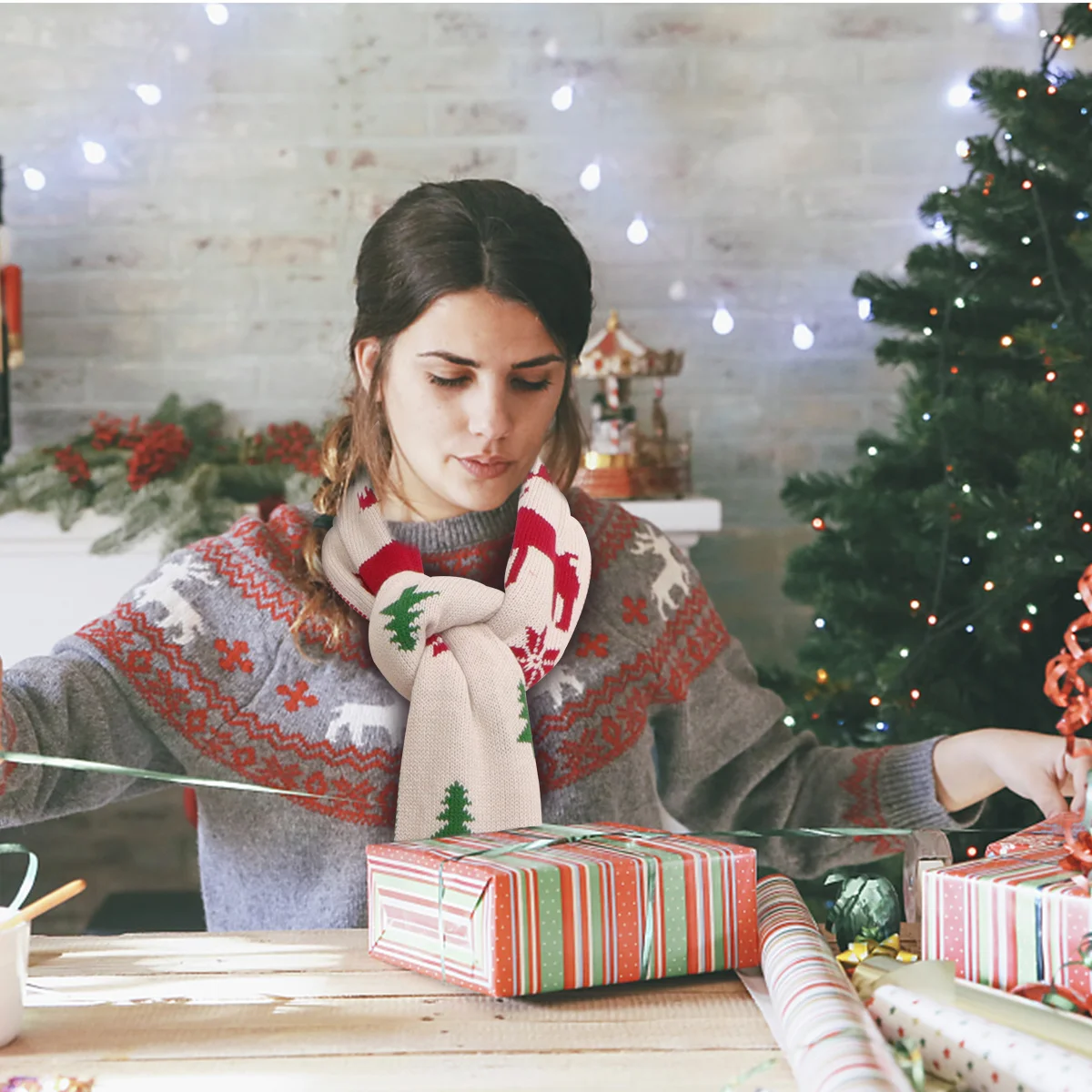 

1Pcs Warm Scarf Acrylic Fibers Knitted Shawl Christmas Printed Scarf Winter Lovely Xmas Gift Decoration Knitted Shawl