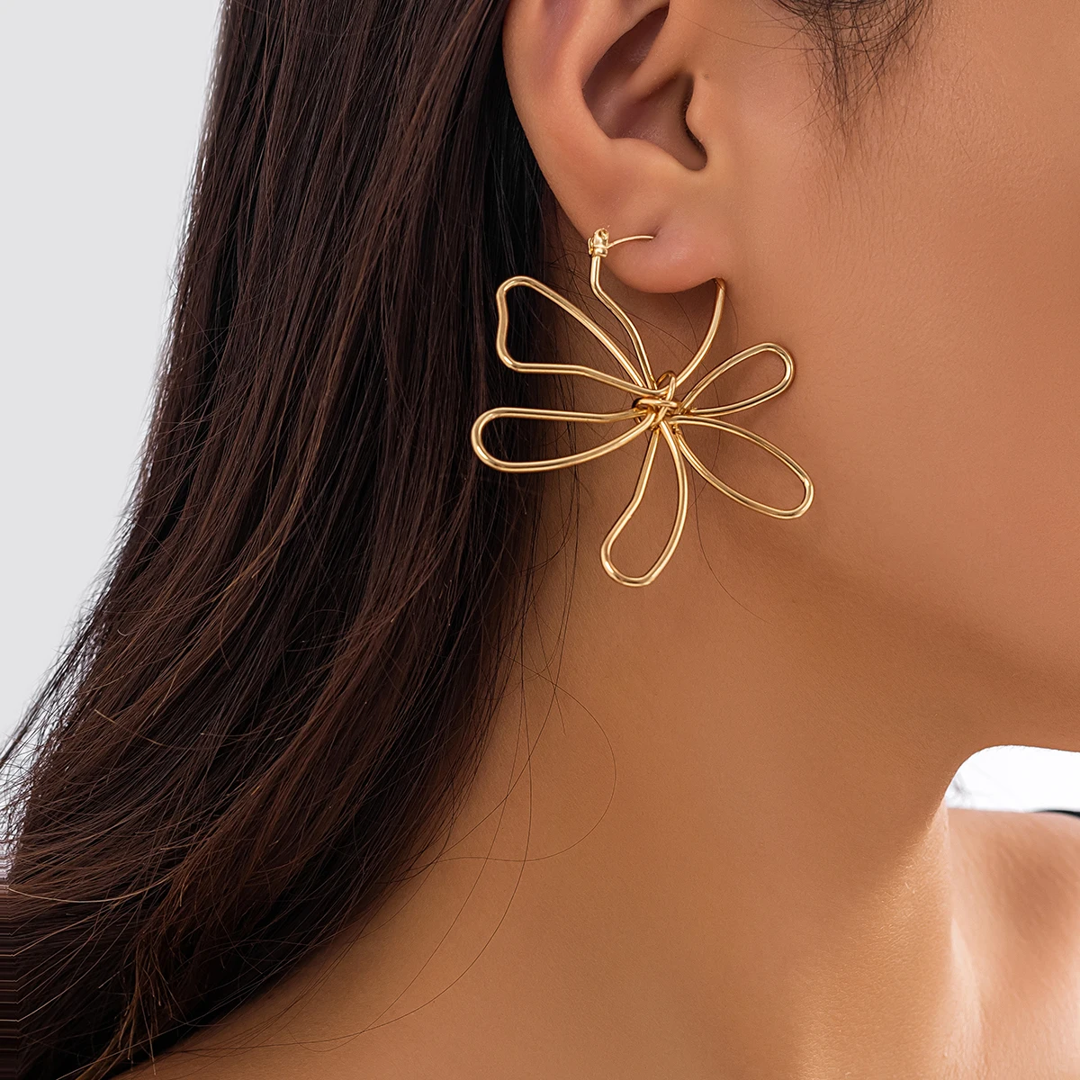 IngeSight.Z Vintage Gold Color Metal Hollow out Big Flower Stud Earrings for Women Simple Geometric Earrings Party Gift 2023 New