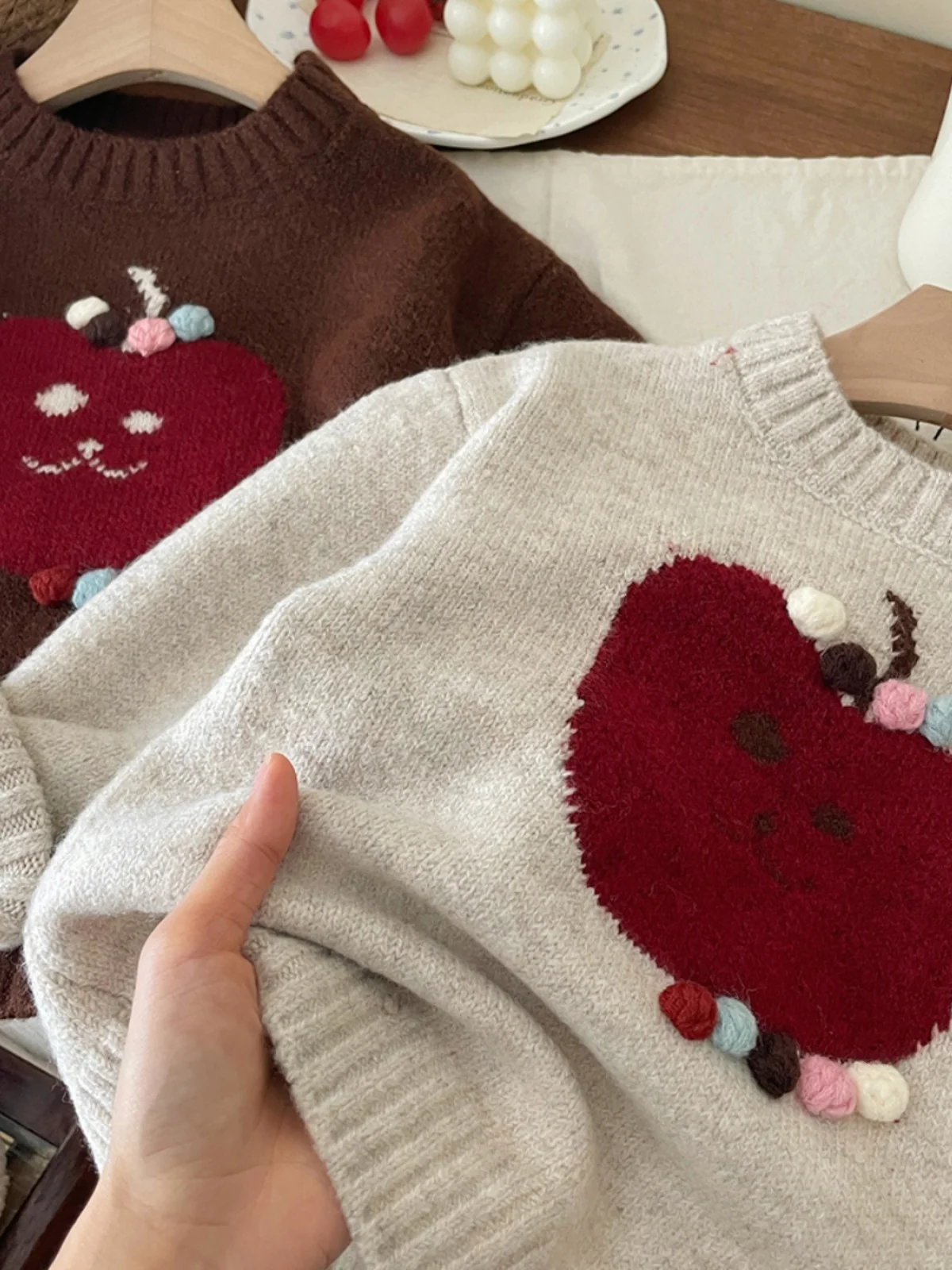 سترة محبوكة كورية للفتيات الصغيرات لخريف وشتاء لطيف للفتيات الصغيرات بطبقة أساسية مطرزة على الرأس #5